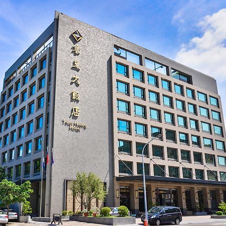 Tsun Huang Hotel Цзяи Экстерьер фото