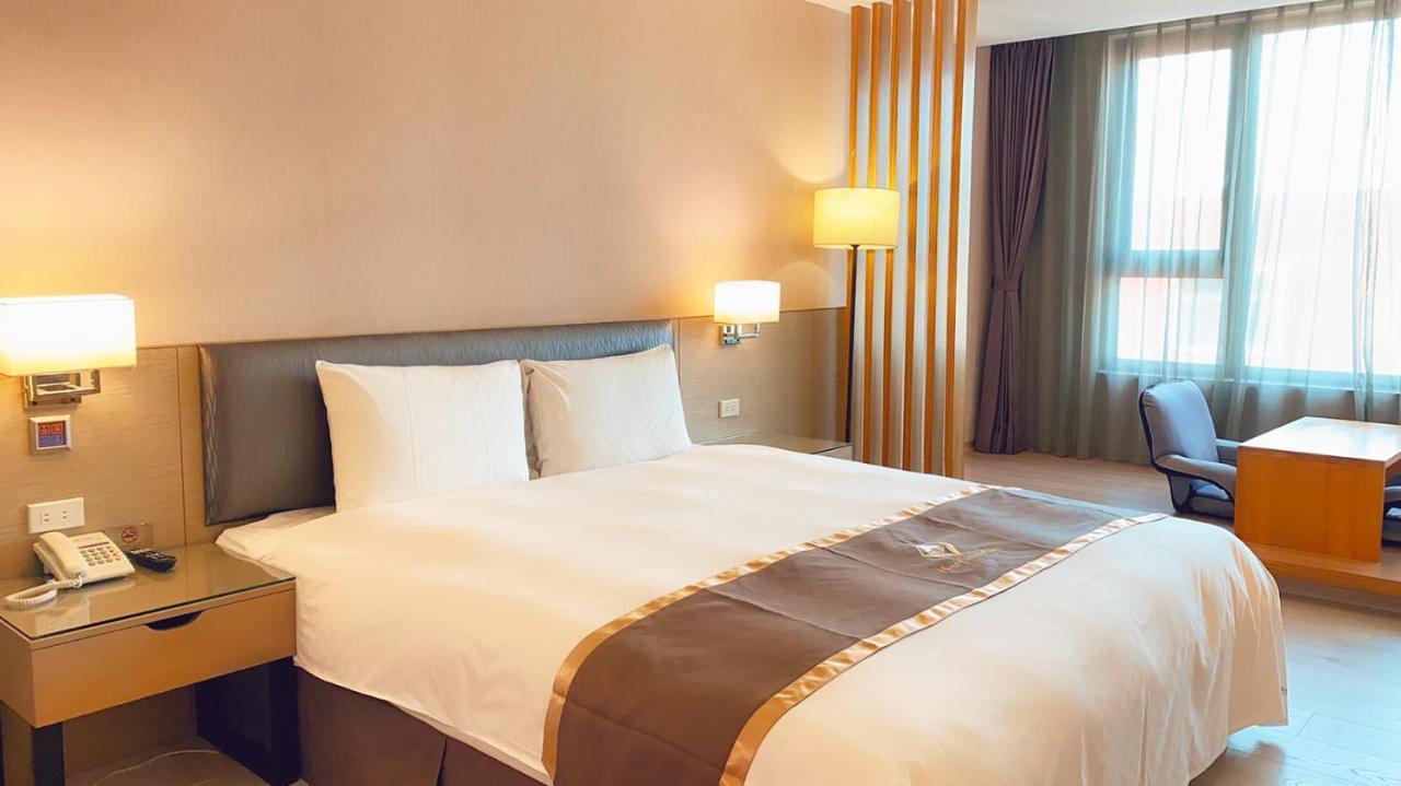 Tsun Huang Hotel Цзяи Экстерьер фото