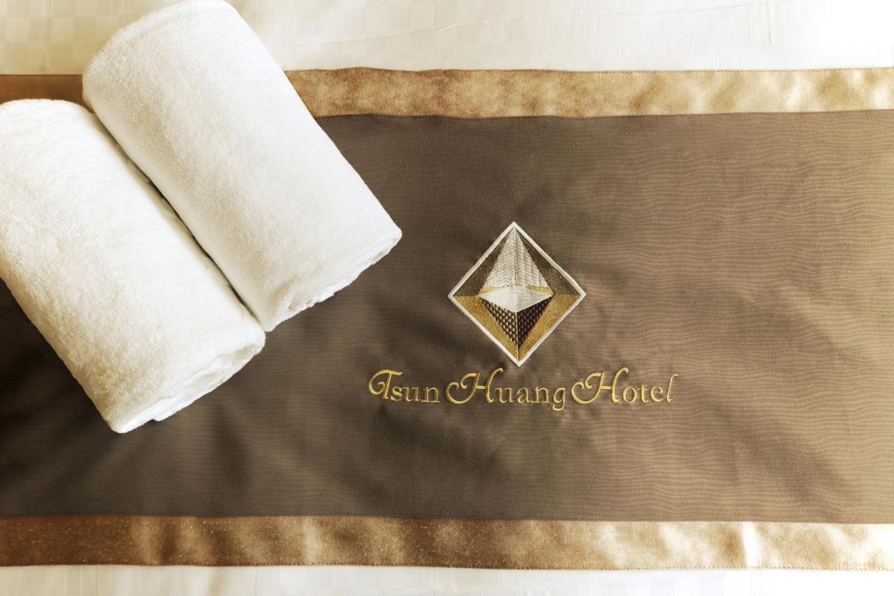 Tsun Huang Hotel Цзяи Экстерьер фото