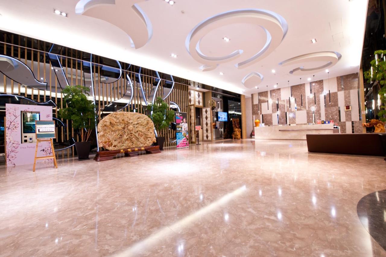 Tsun Huang Hotel Цзяи Экстерьер фото