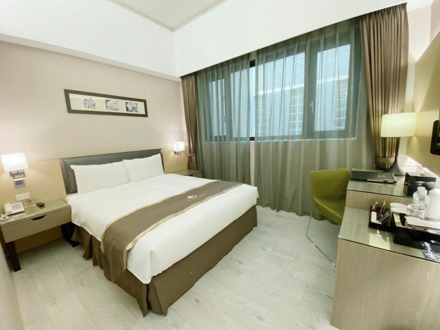 Tsun Huang Hotel Цзяи Номер фото