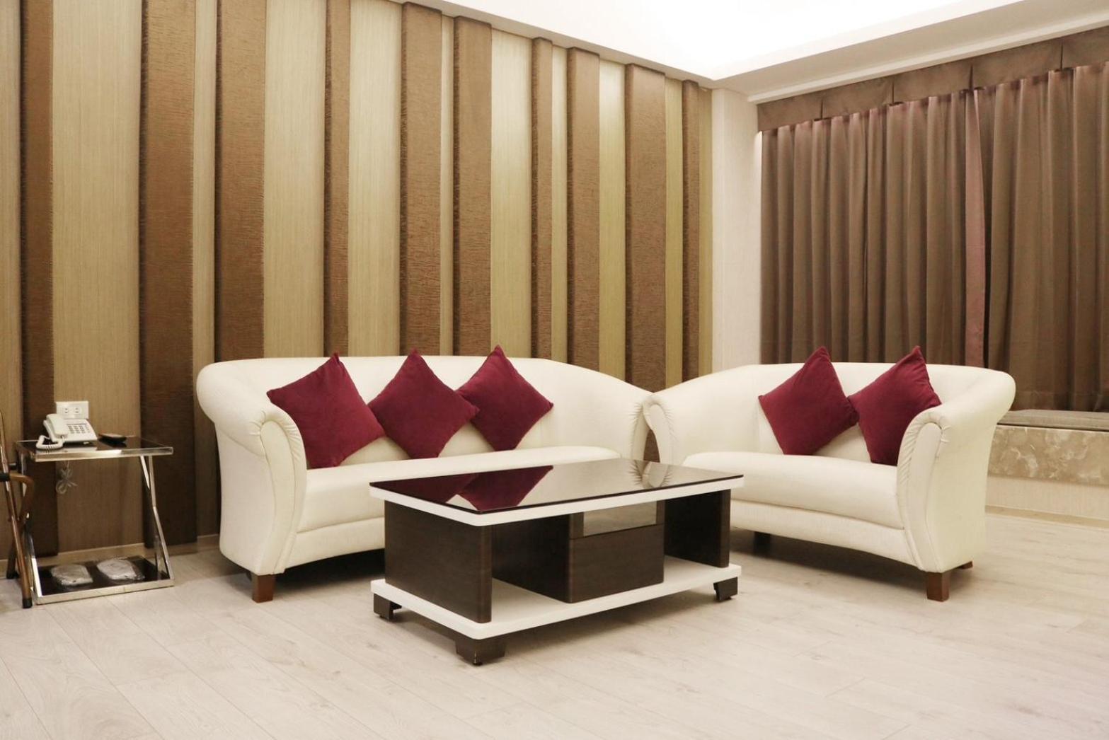Tsun Huang Hotel Цзяи Номер фото