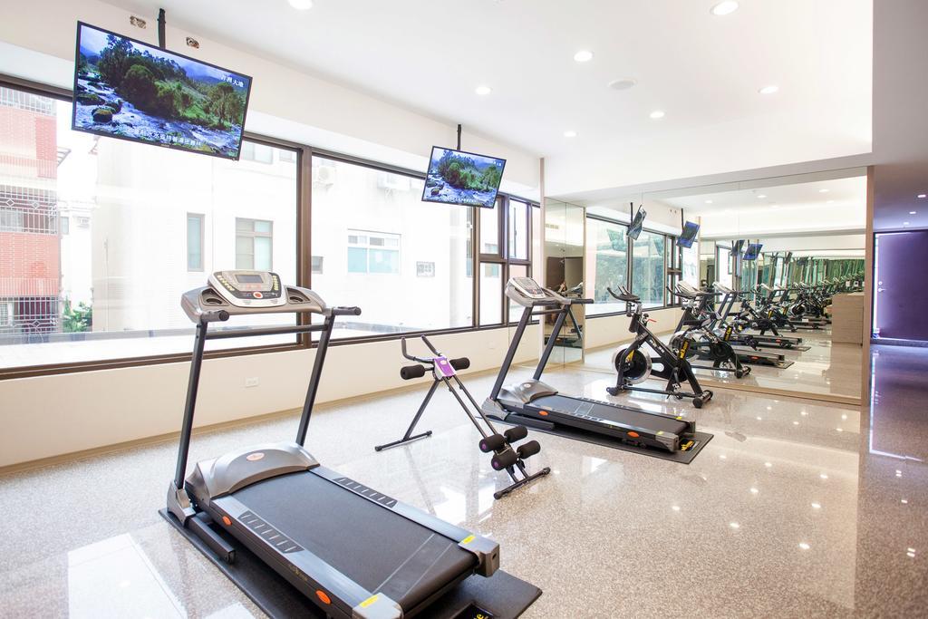 Tsun Huang Hotel Цзяи Экстерьер фото