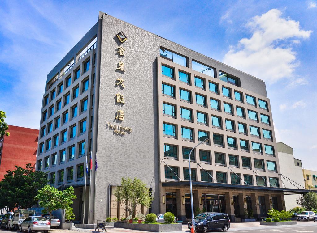 Tsun Huang Hotel Цзяи Экстерьер фото