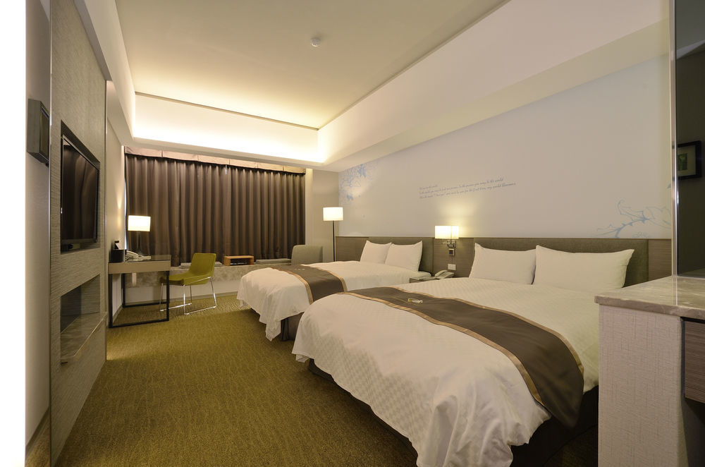 Tsun Huang Hotel Цзяи Экстерьер фото