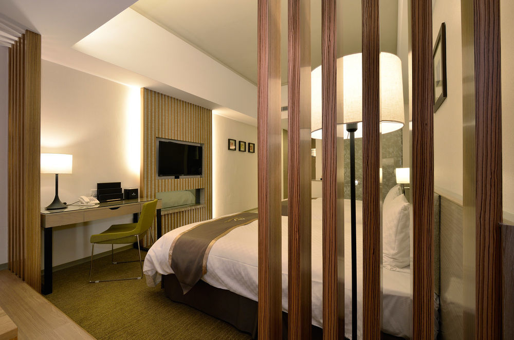 Tsun Huang Hotel Цзяи Экстерьер фото