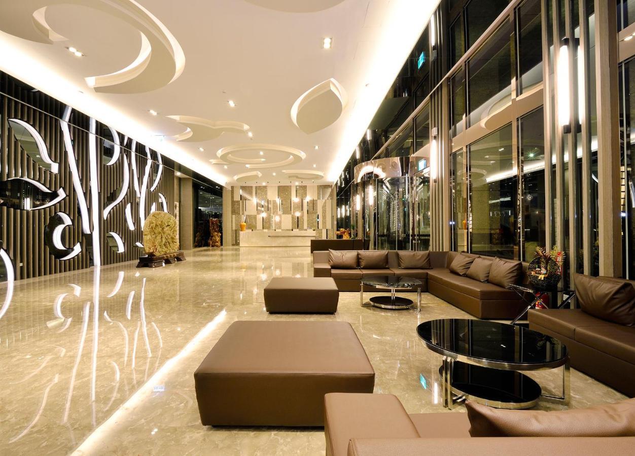 Tsun Huang Hotel Цзяи Экстерьер фото